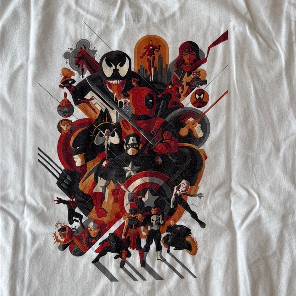 Uniqlo Marvel Superhero Graphic T-Shirt